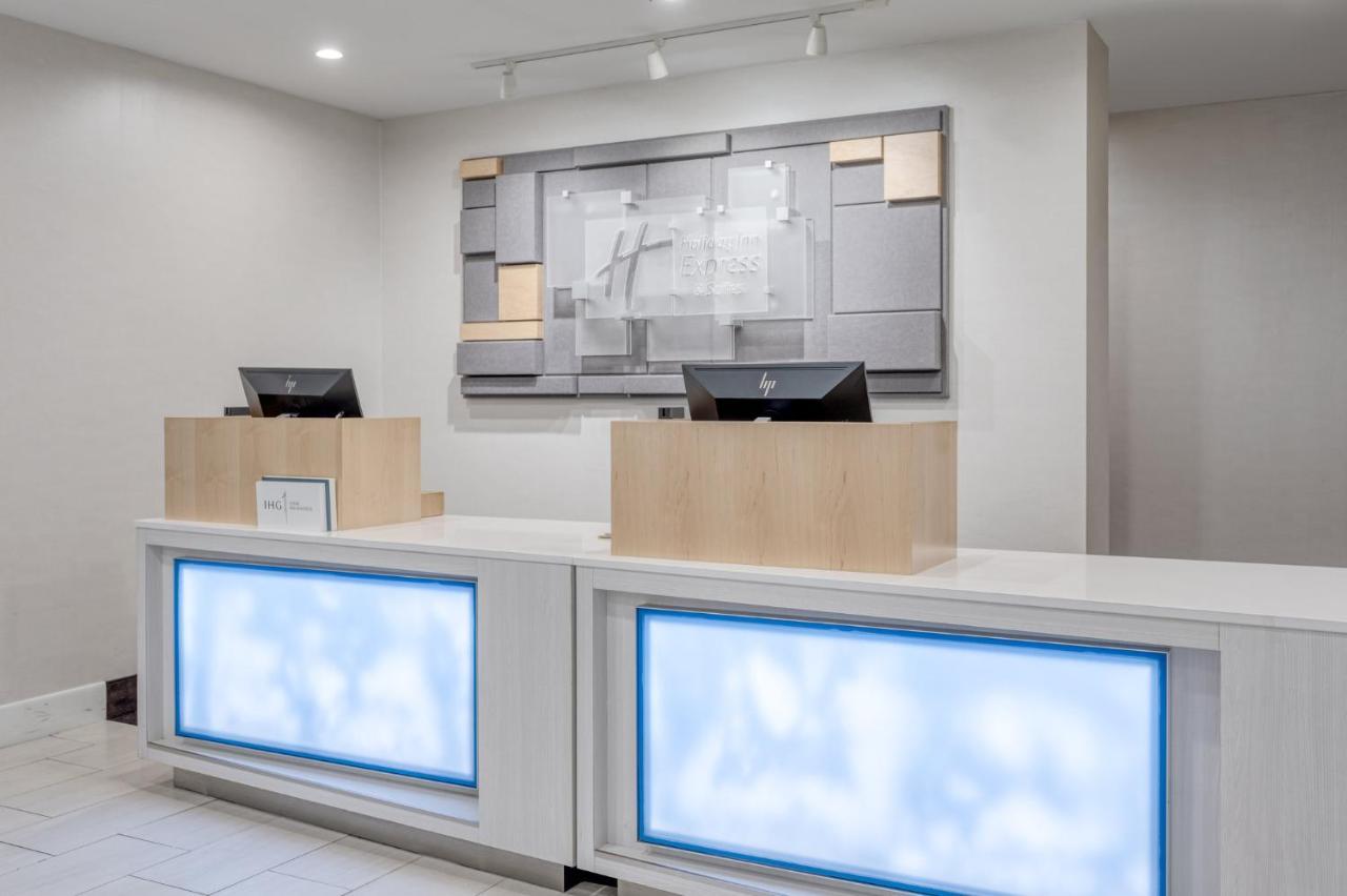 Holiday Inn Express Hotel & Suites Ottawa Airport By Ihg Kültér fotó