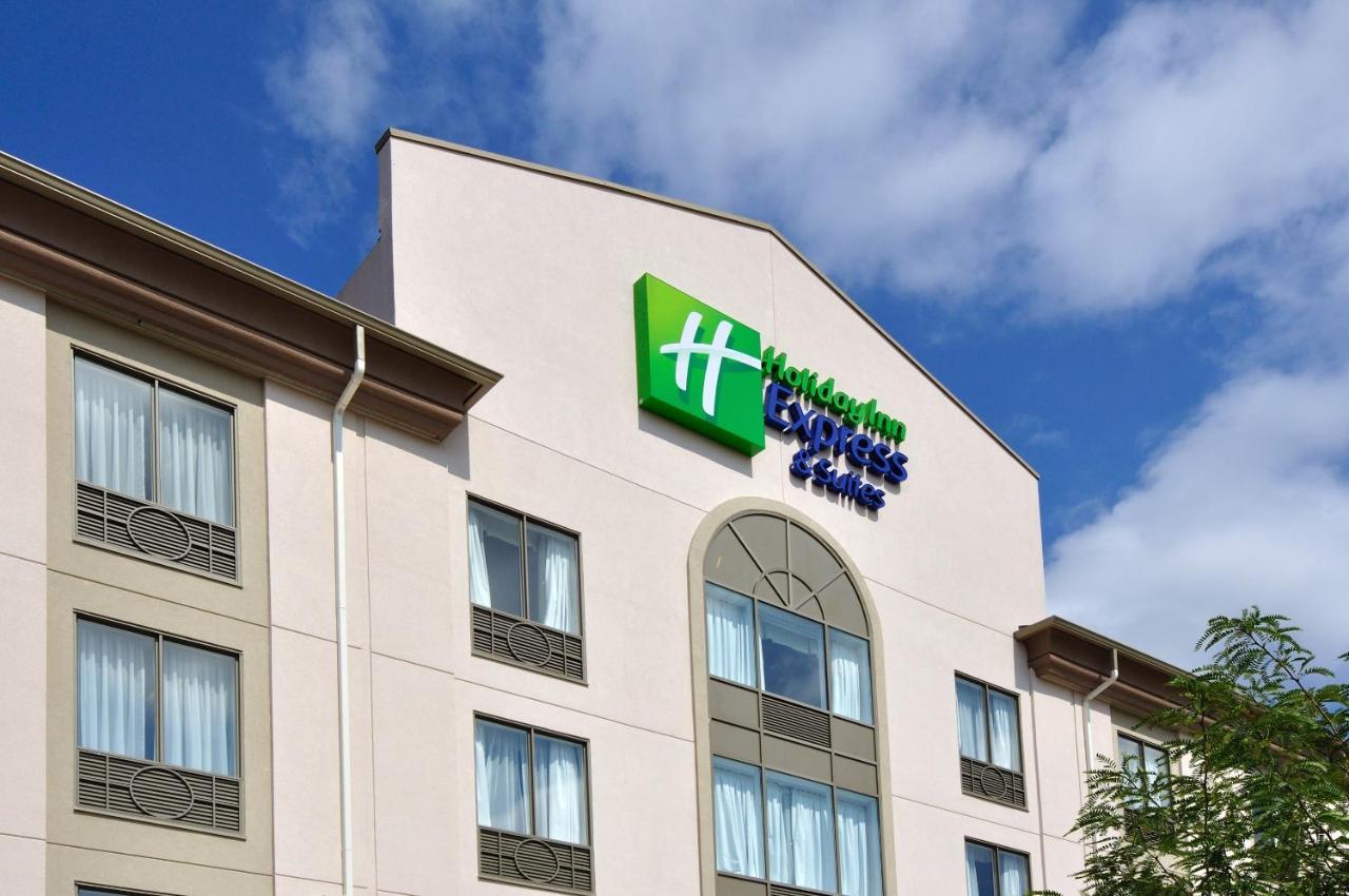 Holiday Inn Express Hotel & Suites Ottawa Airport By Ihg Kültér fotó